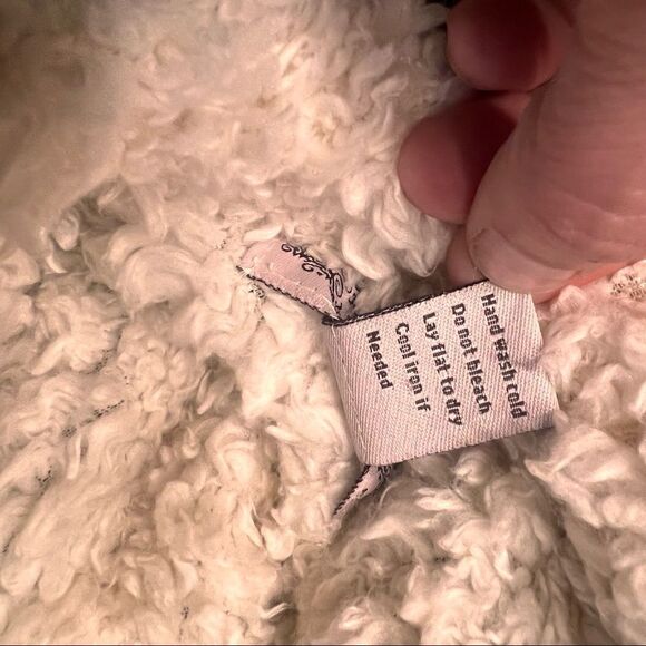 Woman’s Oliver Open Sherpa Lined Knit Vest L Black sparkle accents Reversible - Picture 7 of 11